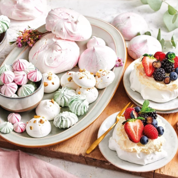 Backzutaten und Backzubehör * Meringue Pulver